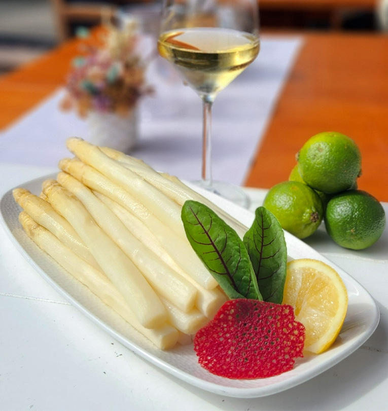 gasthaus_quellenhof_spargelzeit